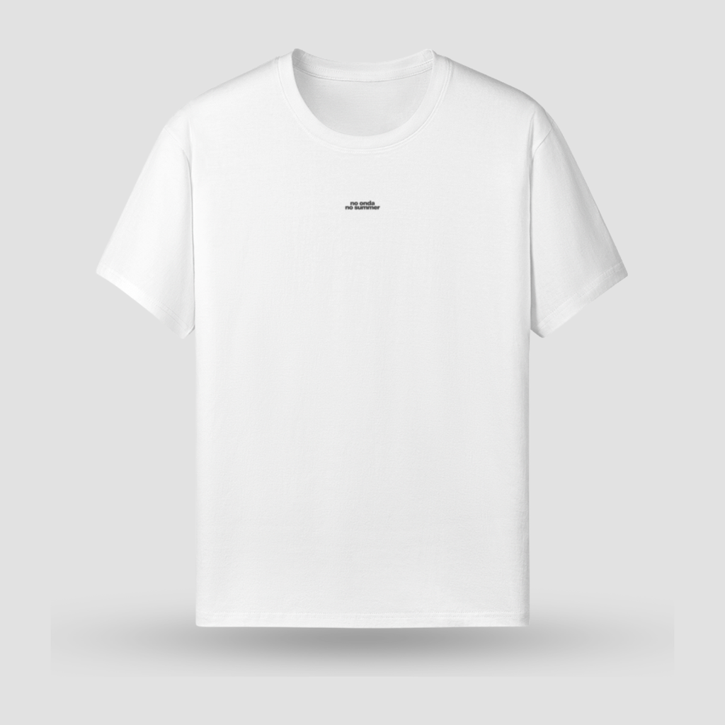 T-shirt estiva ONDA bianca, fronte con la scritta no onda no summer sul petto
